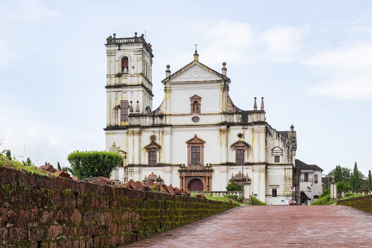 Sé Cathedral (Cathedral of Saint Catherine), Old Goa — a UNESCO World Heritage basilica built by the Portuguese in the 16th century