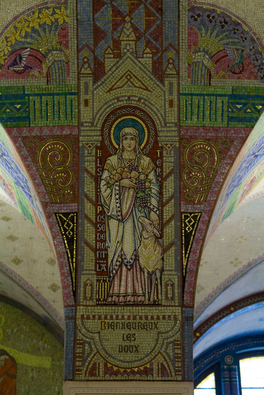 Basilica of Sainte-Thérèse de Lisieux 5