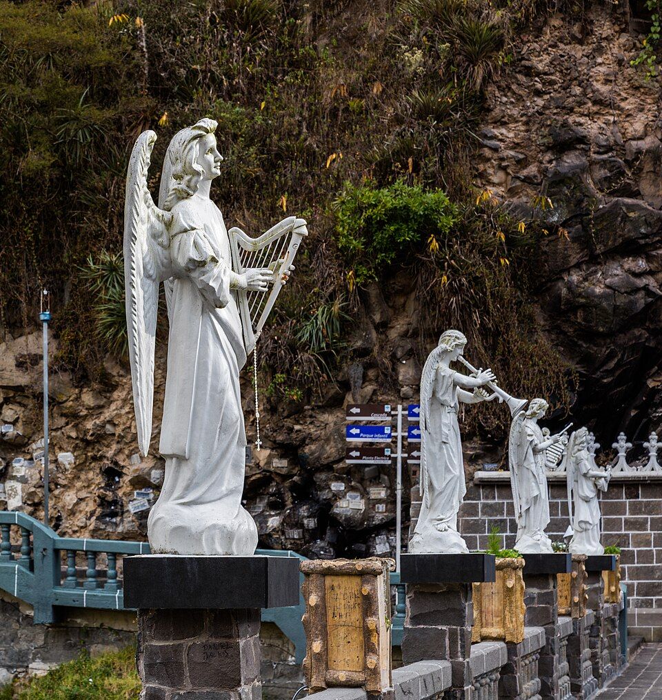 Las Lajas Sanctuary 5