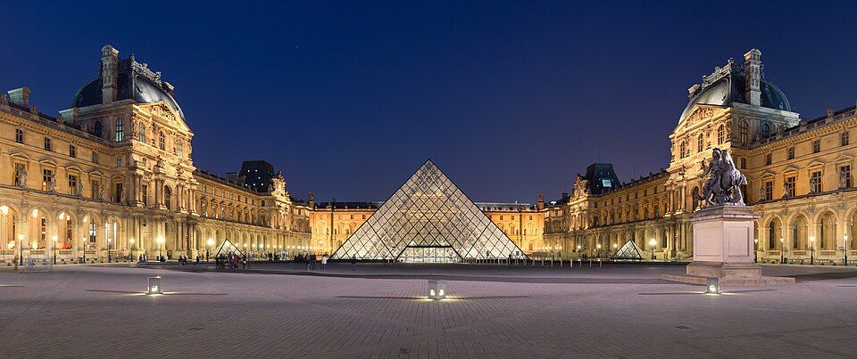 Louvre Museum 4