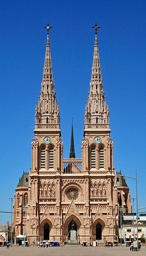 Basilica of Our Lady of Luján 2