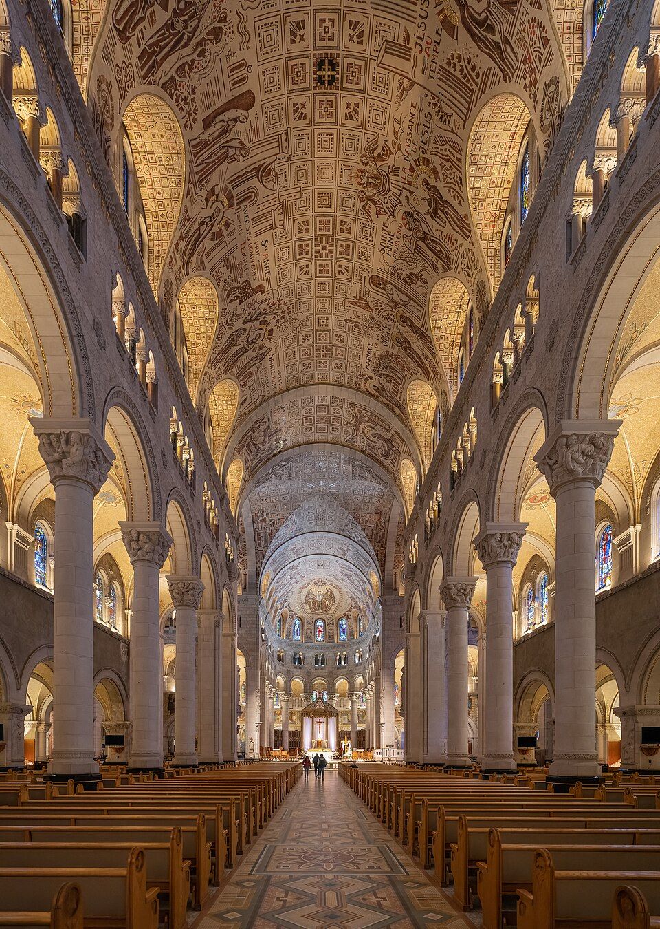 Sainte-Anne-de-Beaupré Basilica 1